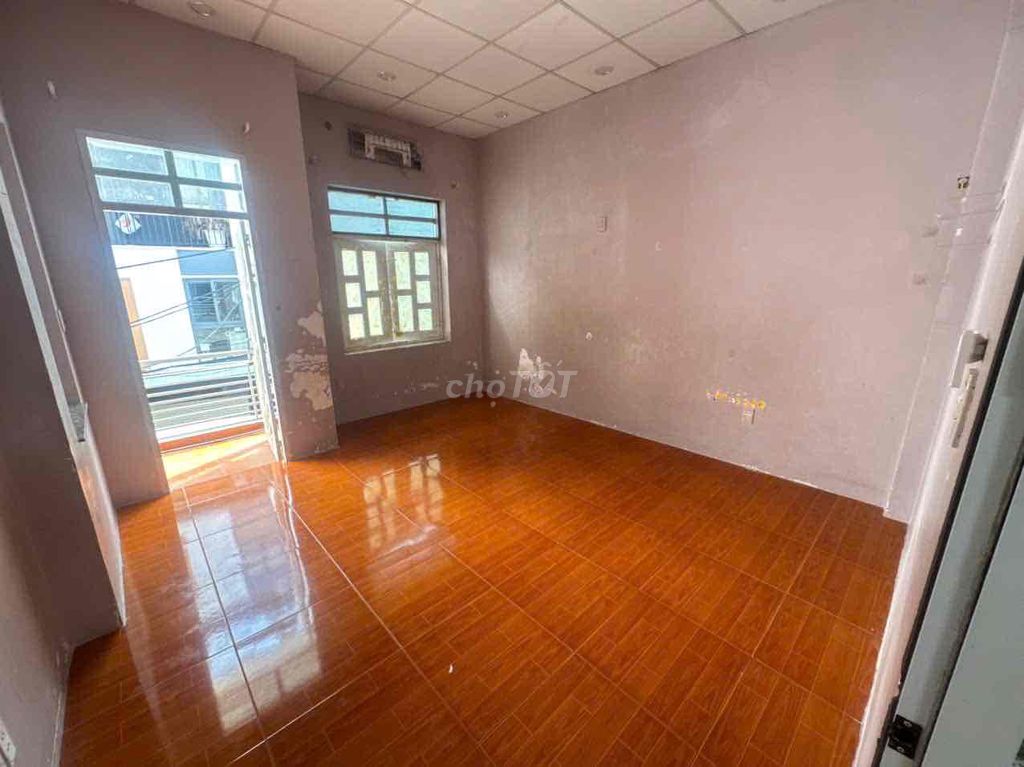 The 60m2th floor garage Phan Huy Ích