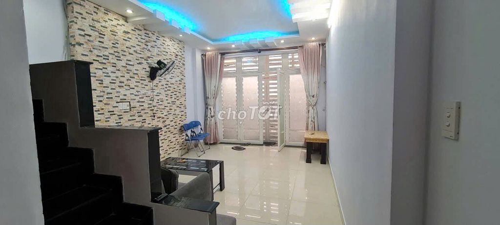 Rent the original building 48 meters, car alley 22 Bình Thạnh.