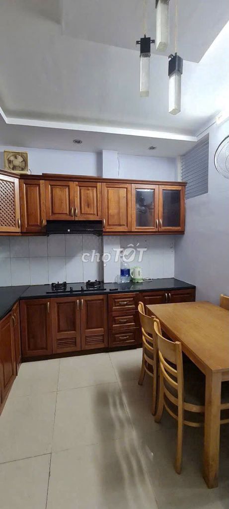 Rent the original building 48 meters, car alley 22 Bình Thạnh.