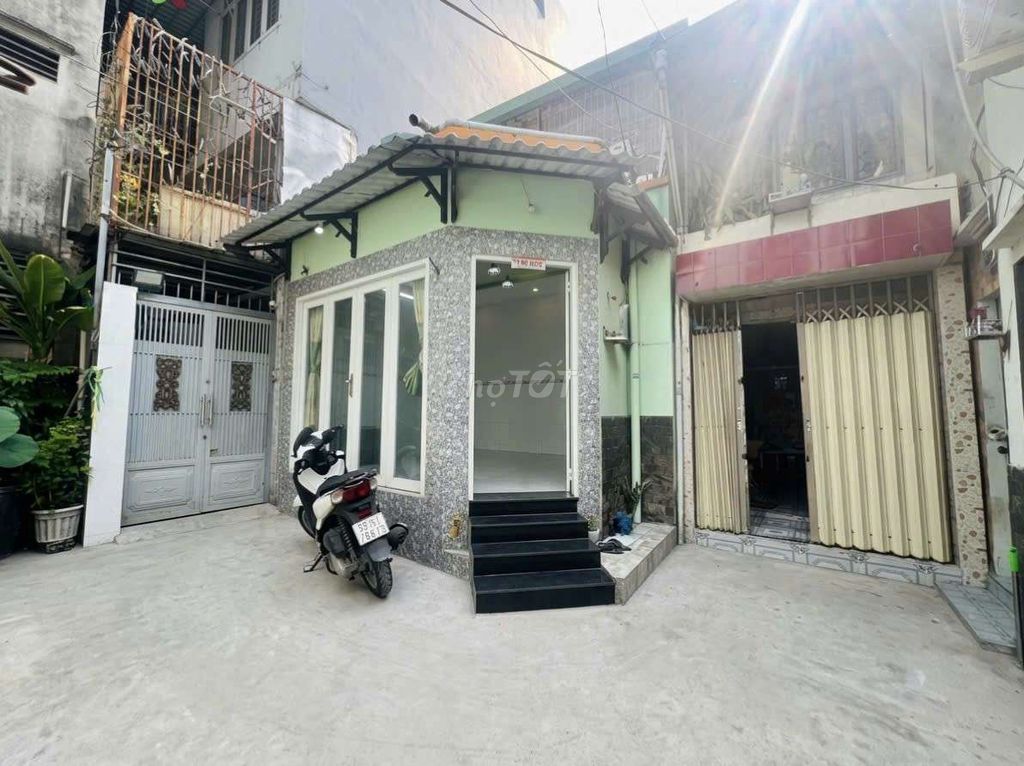 19 million-- 3 bedrooms-- 60 meters 2-- at Trường Sa