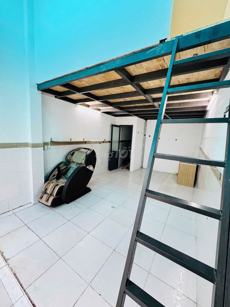 Rent room.