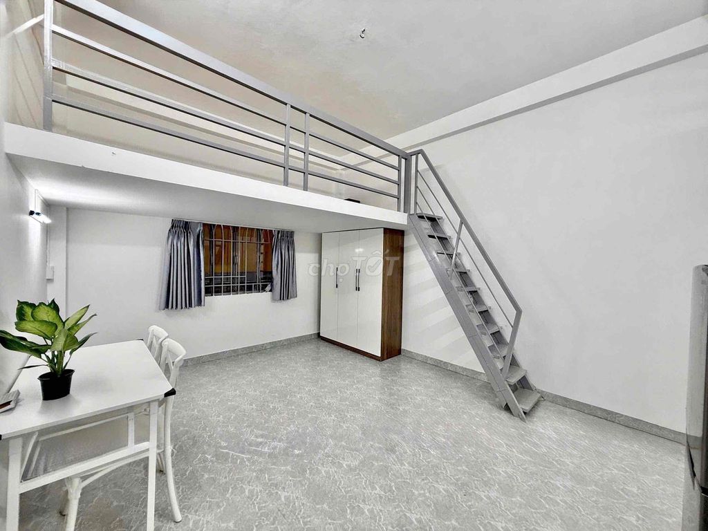 GREE room 40 meters wide, full full with beautiful white furniture K300 Cộng Hoà