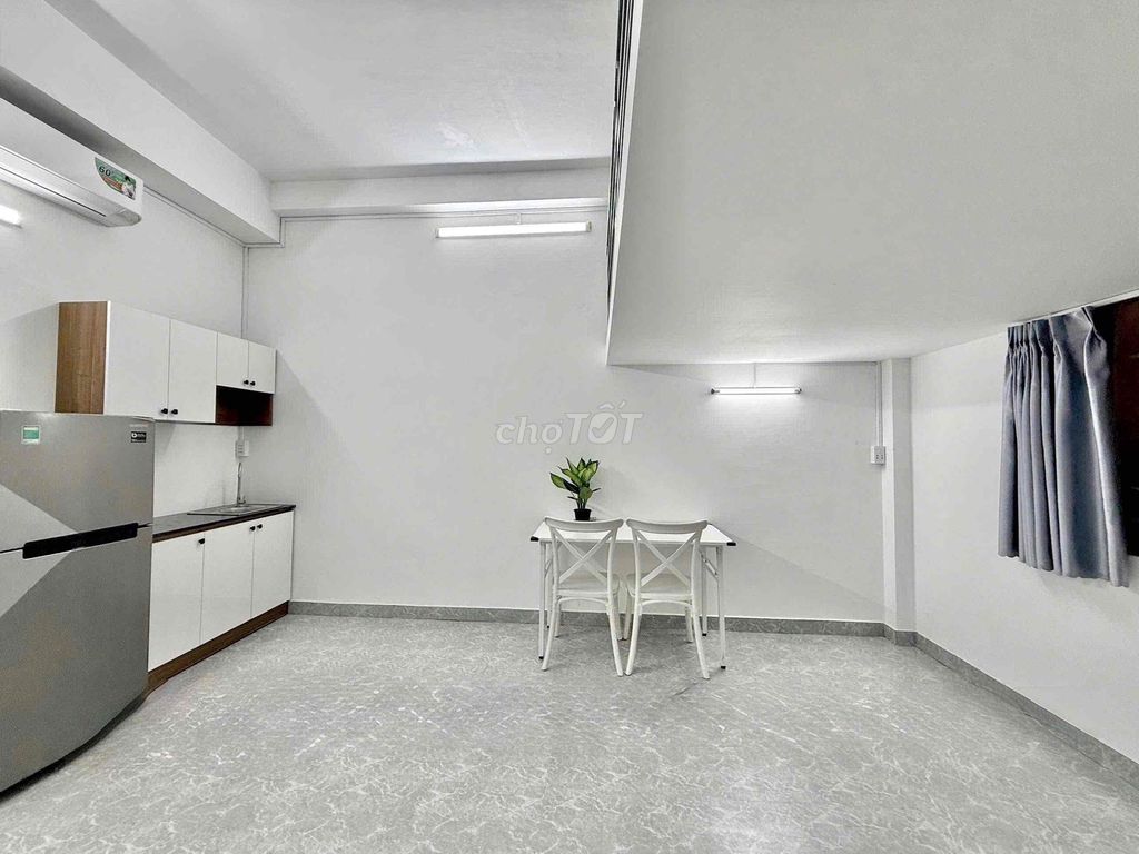 GREE room 40 meters wide, full full with beautiful white furniture K300 Cộng Hoà