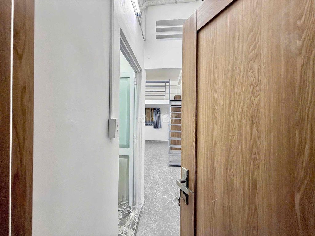 GREE room 40 meters wide, full full with beautiful white furniture K300 Cộng Hoà