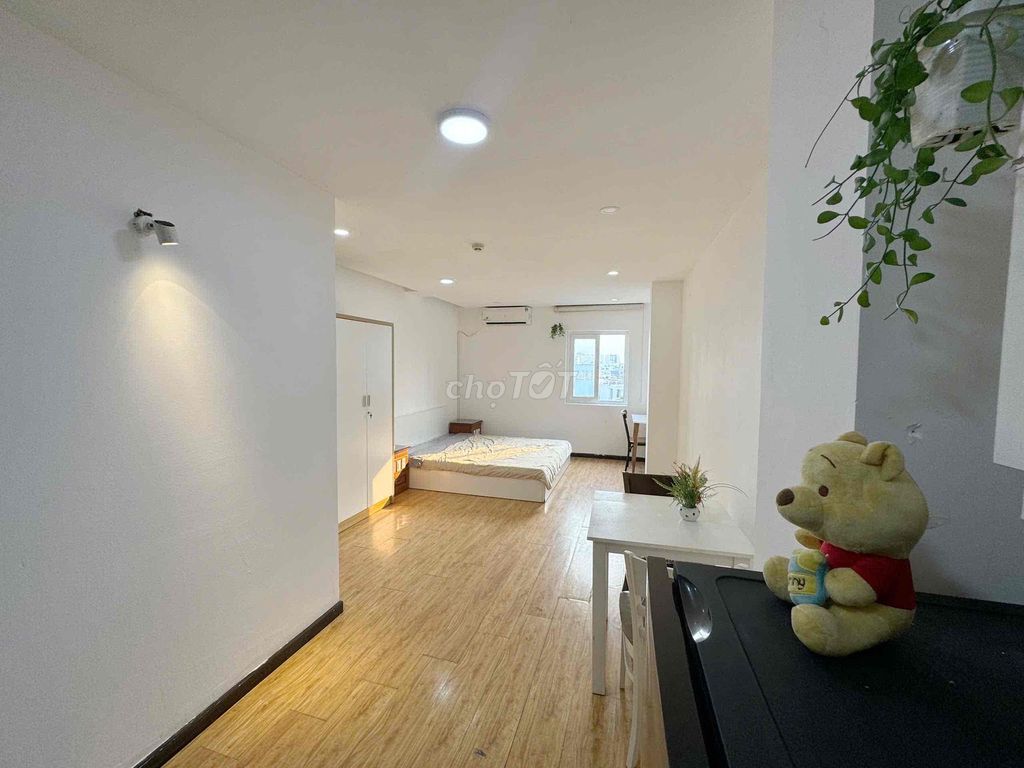 The elevator studio is 100 percent worth of real estate.