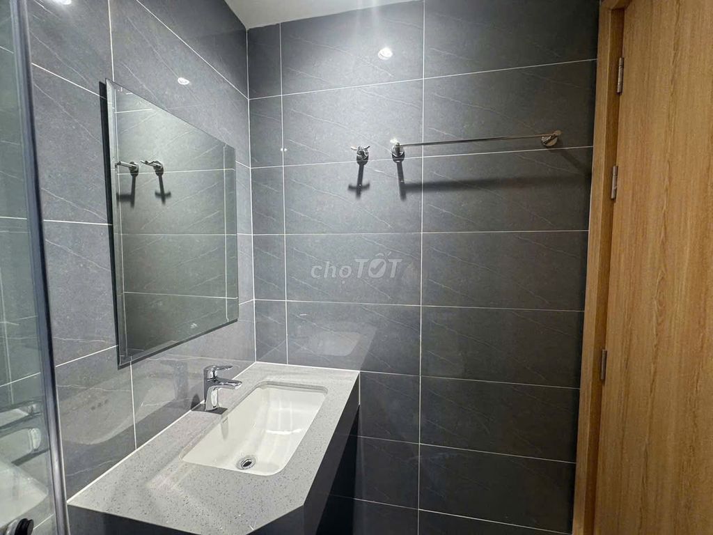 High-level Picity apartment. Tx13. 12th. 60 meters 2 bedrooms. At 7.5 million.