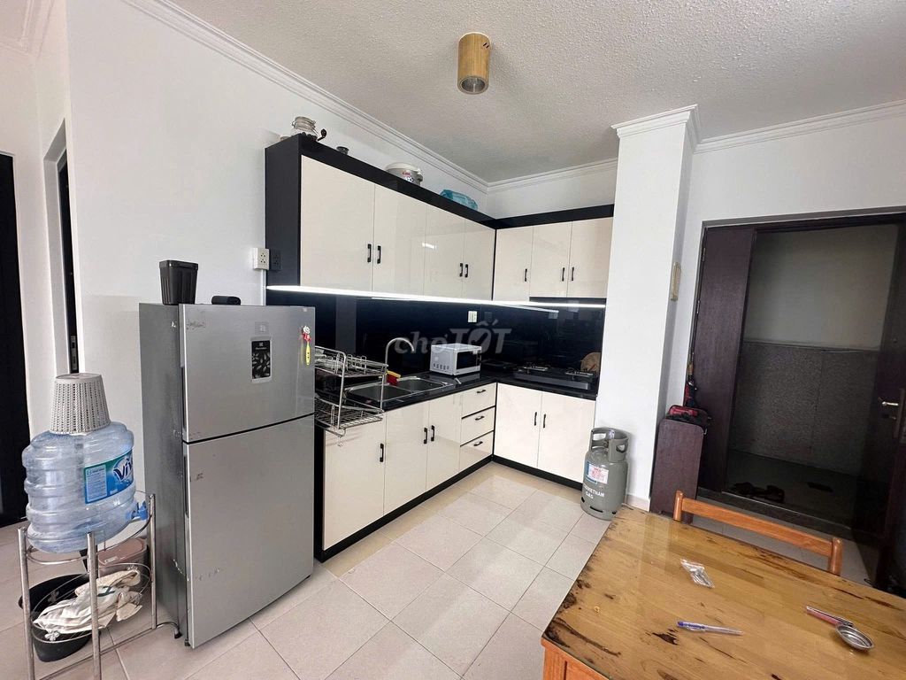 Rent a 3 p/c Carillon 2 Tân Phú apartment for 10 million a month.