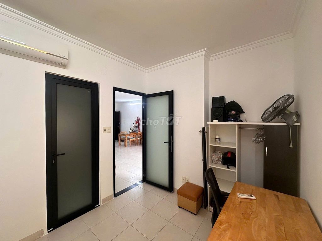 Rent a 3 p/c Carillon 2 Tân Phú apartment for 10 million a month.