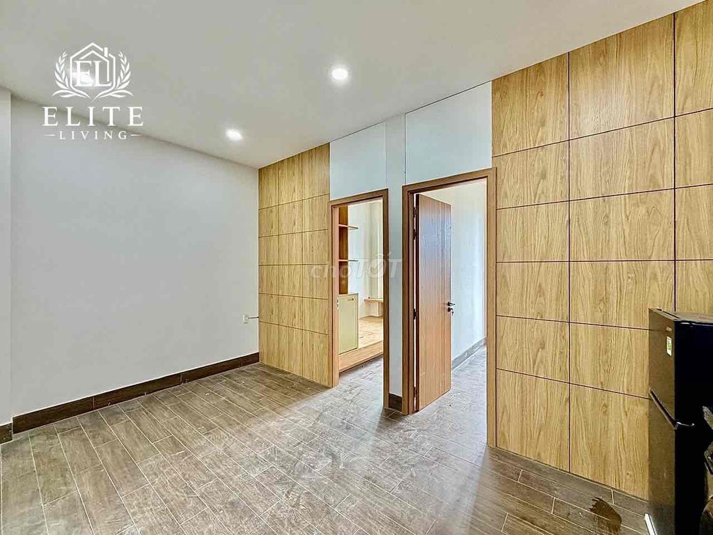 Open two bedrooms full of furniture near flower country park.