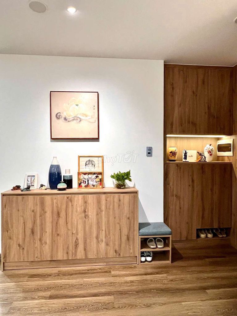 Rent The Western Capital-three bedrooms, two 187 7th and 13 million a month