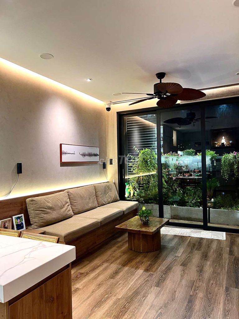 Rent The Western Capital-three bedrooms, two 187 7th and 13 million a month