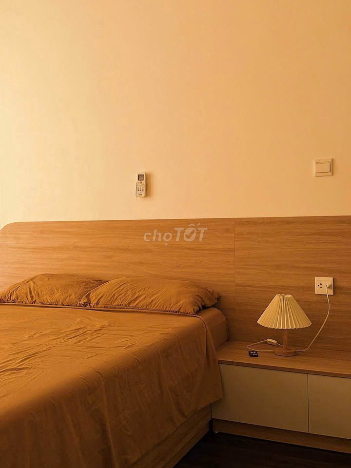 Rent Wilton Tower, 71 H.M. 2 bedrooms 17 million/5th.