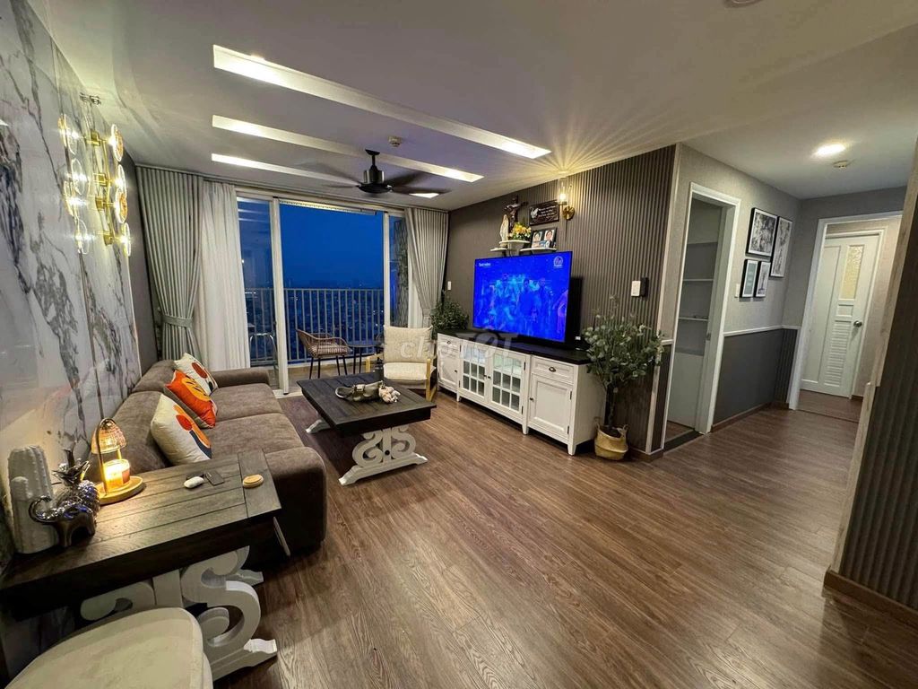 Xi Grand Court-0-010 Corner 2 Company 3 bedroom 98 m2 full interior $250 million a month