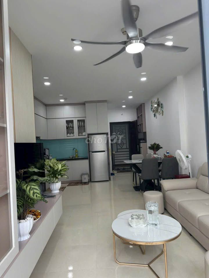 Rent C/c senior at Saigon Pearl-92 Nguyễn Hữu Cảnh at 18 million a month