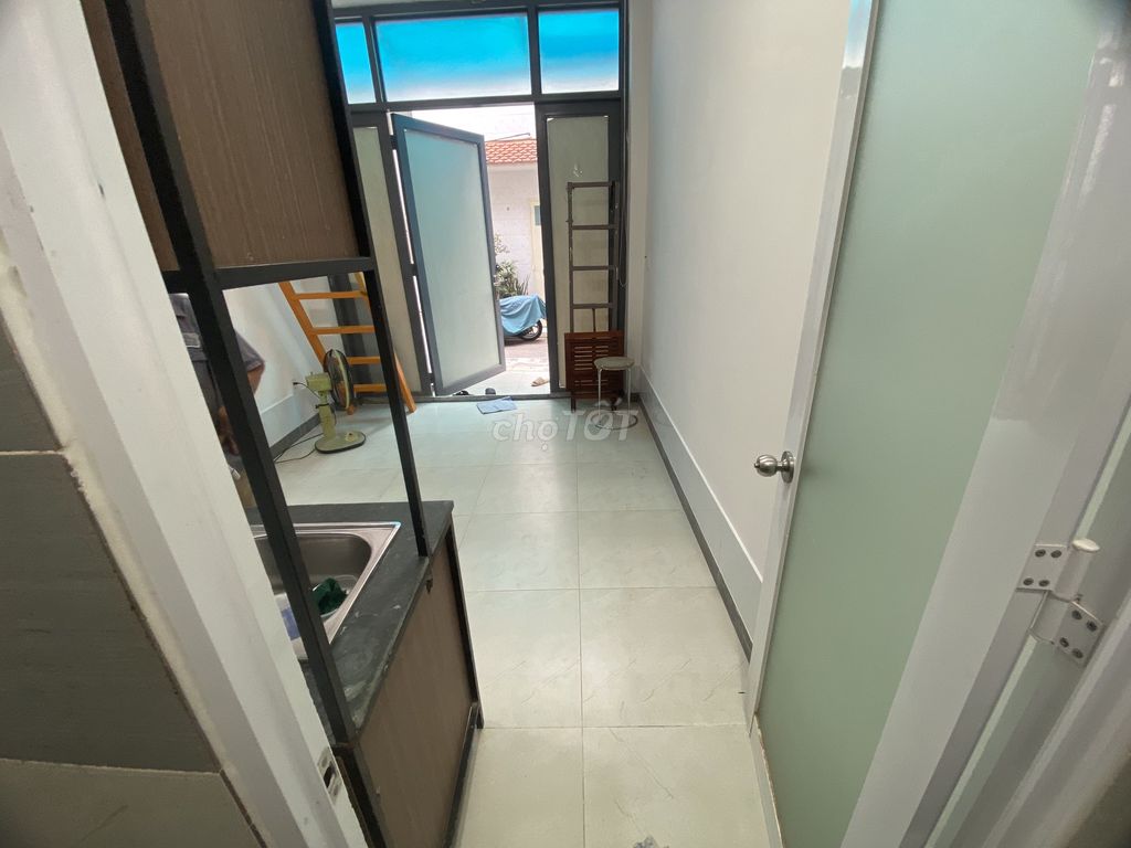 Rent a whole house in one floor.