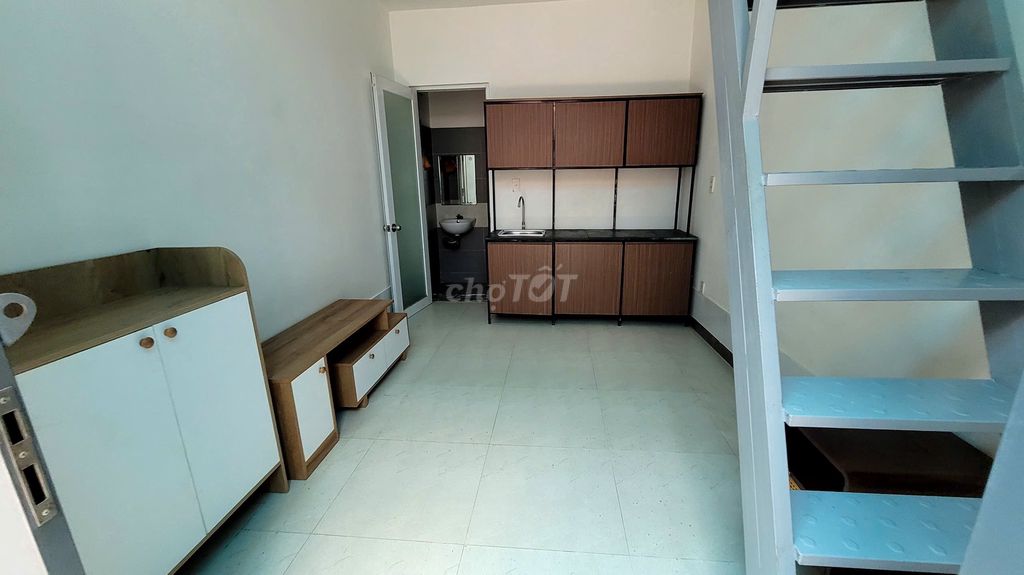 Rent a whole house in one floor.