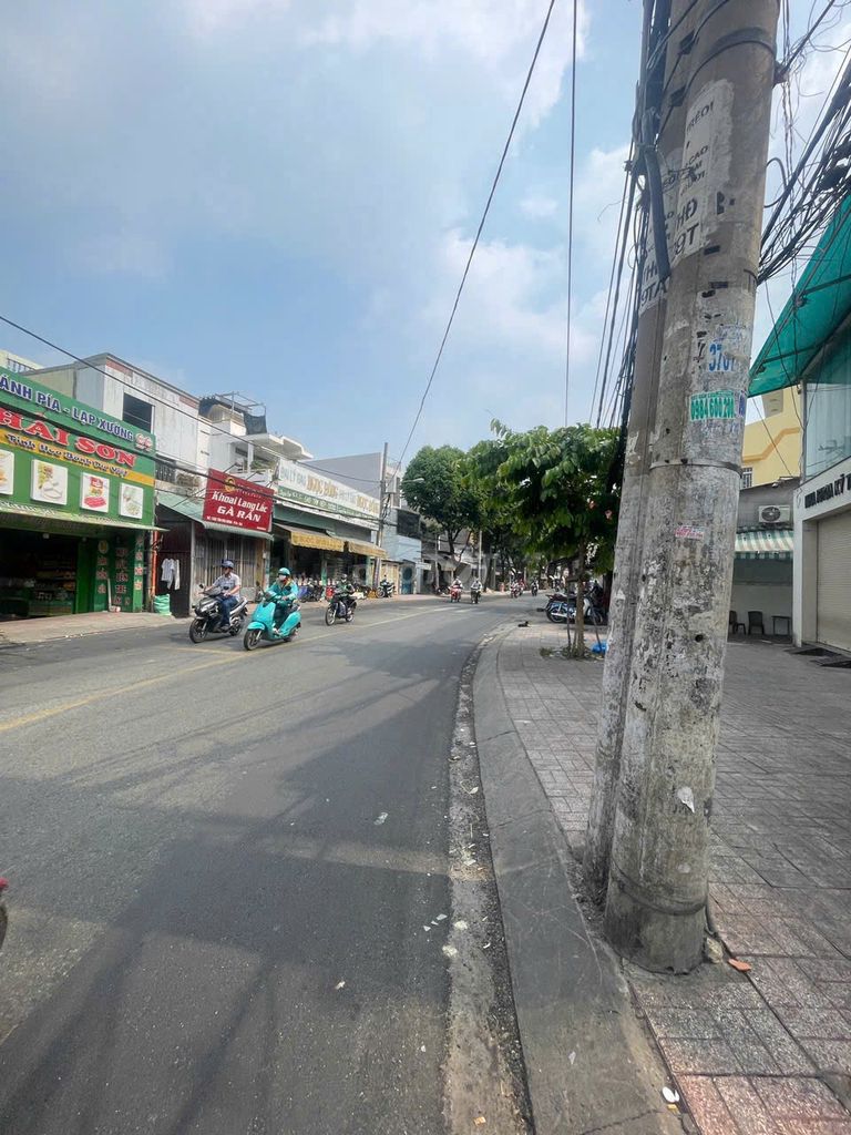 Rent a cash house. Hậu Giang 5 x26 1 .1 1 .2 floors new building.
