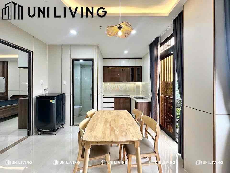 A full room of Phan Đình Phùng interiors -- big band, modern design.