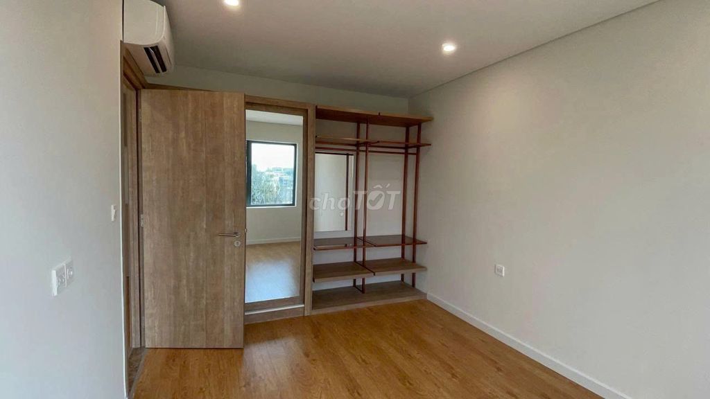 Need to rent the Diamond Lotus District 8 a ntcb bedroom.