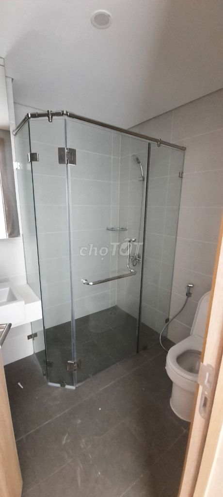 Need to rent the Diamond Lotus District 8 a ntcb bedroom.