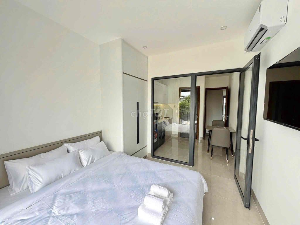 renting the balcony flat full of furniture near the city market - metro county 1