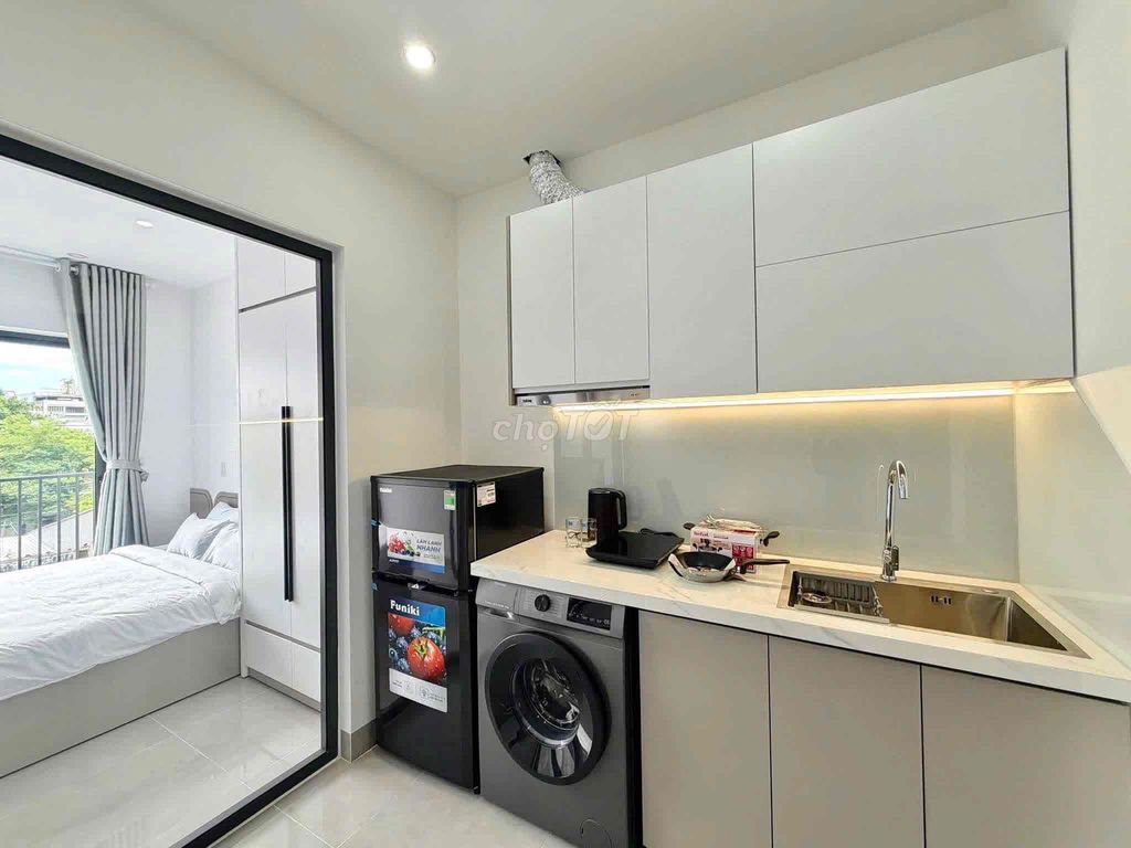 renting the balcony flat full of furniture near the city market - metro county 1
