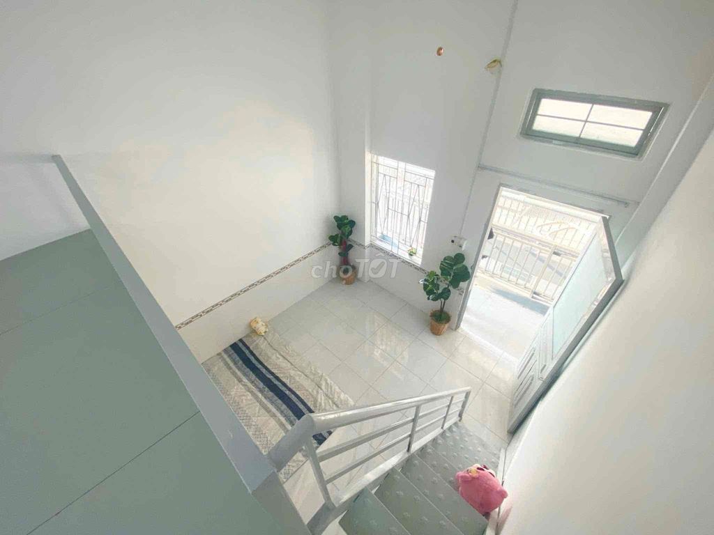 The 9-Lee District Inn is 2 meters tall, area 41 m - Near the High Technology Zone