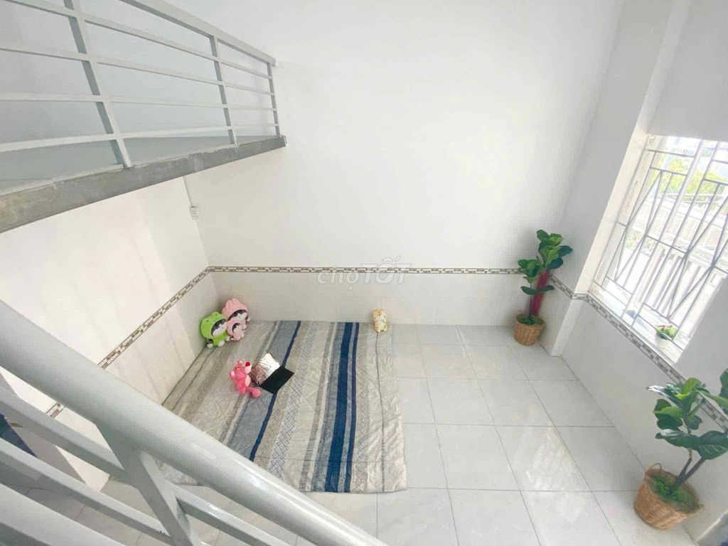 The 9-Lee District Inn is 2 meters tall, area 41 m - Near the High Technology Zone