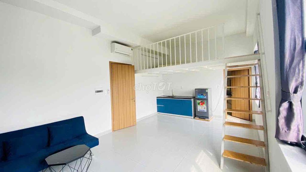 The interior is more Qq03.