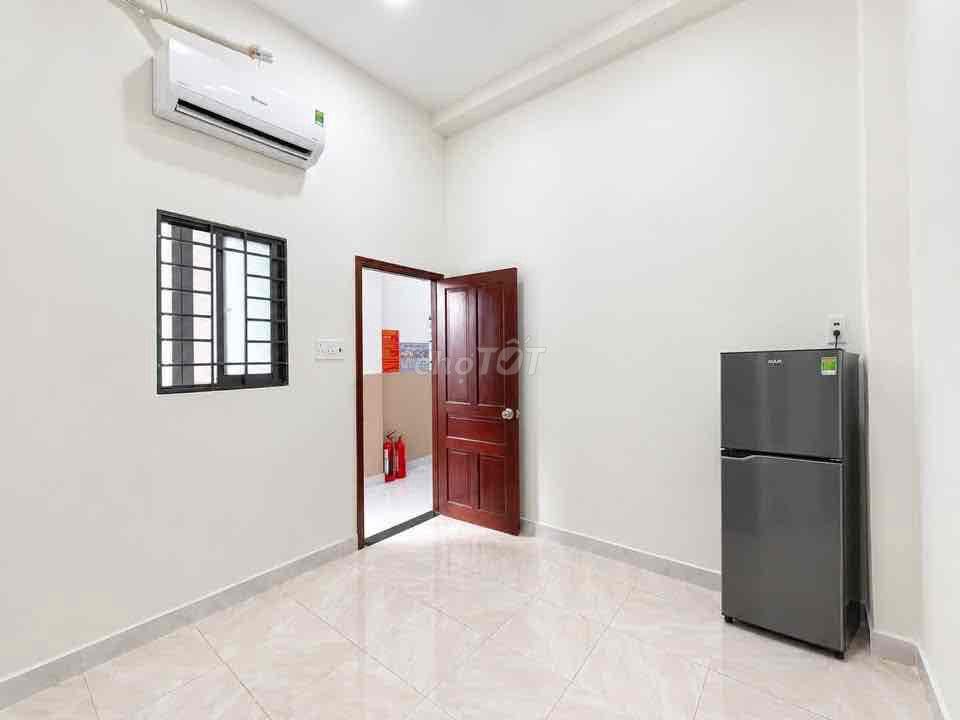 To rent a new guard room, open up new students' prices.