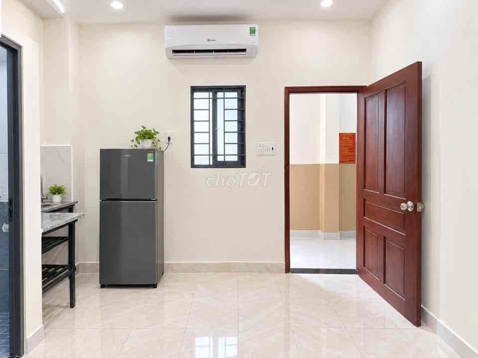 To rent a new guard room, open up new students' prices.