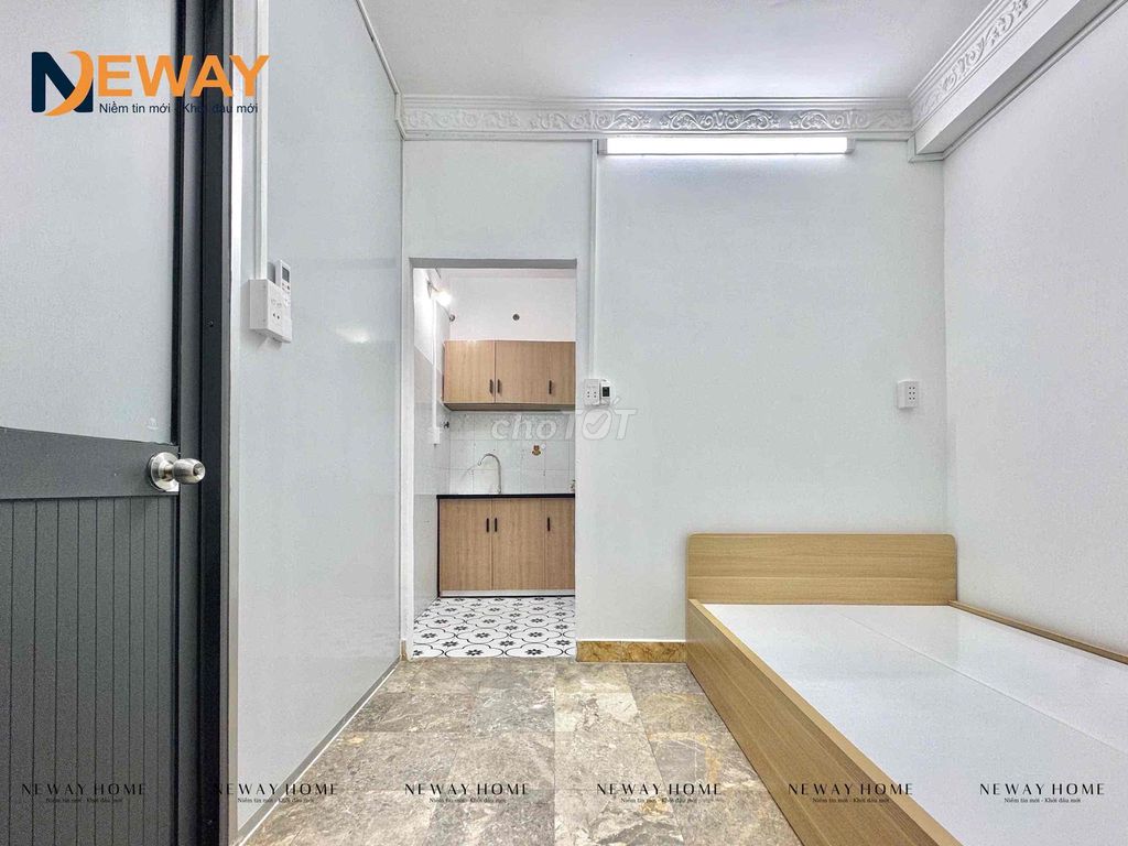 The cheap hotel room has its own private wash-cleaner new furniture built right here.