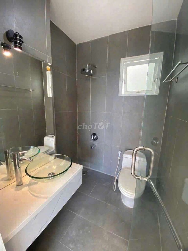 Renting four floors-- võ thị đặng, innovation, 7th District.