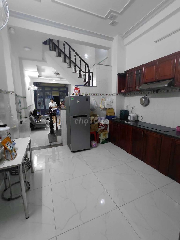 Rent 4x15M 3 stories, 5 bedrooms in front of 1 6 Tây Thạnh.