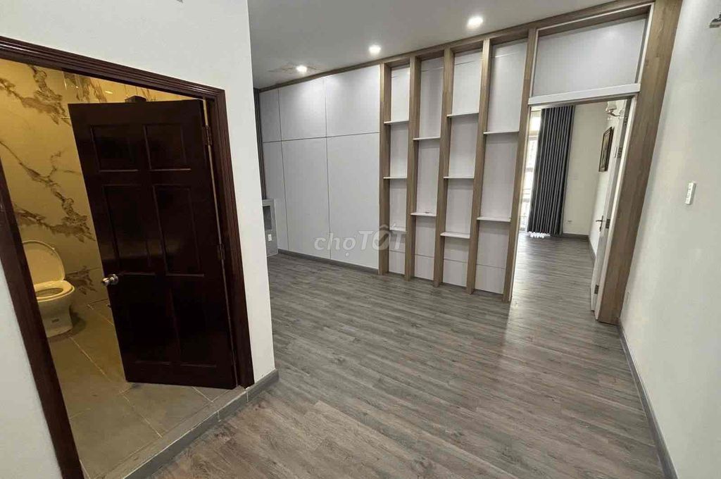 Rent Tân Bình, 125 1 Trần Văn Quang.
