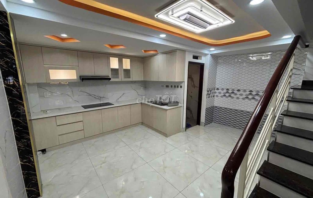 Rent Tân Bình, 125 1 Trần Văn Quang.