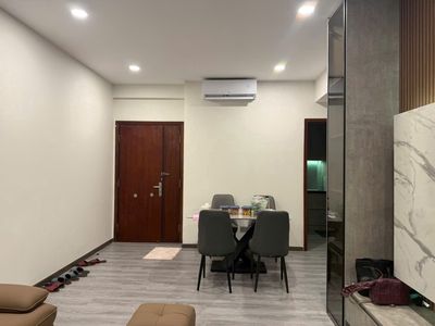 Rent a Tản Đà Court apartment, RUC 5.1 m2-3 bedroom- new view house