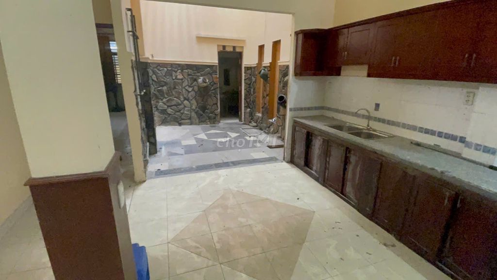 Rent a 229-foot-car alley 11 Gò Vấp - 2 bedroom 2 toilets, well