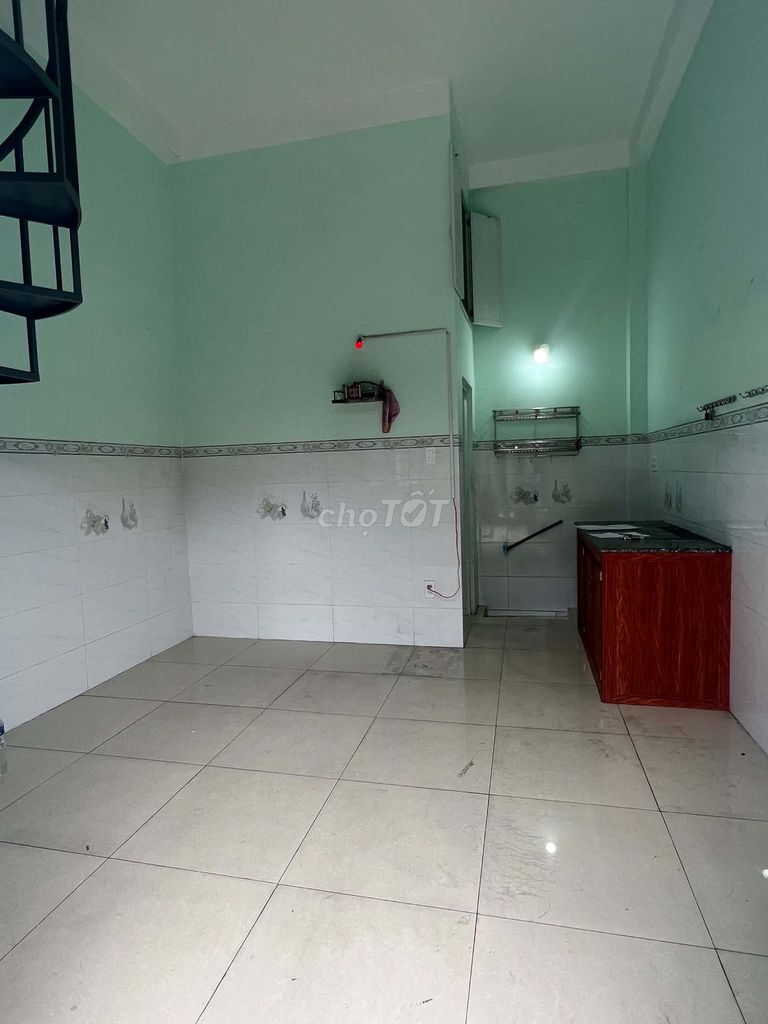 Renting homes in Linh Trung near the University of Farm