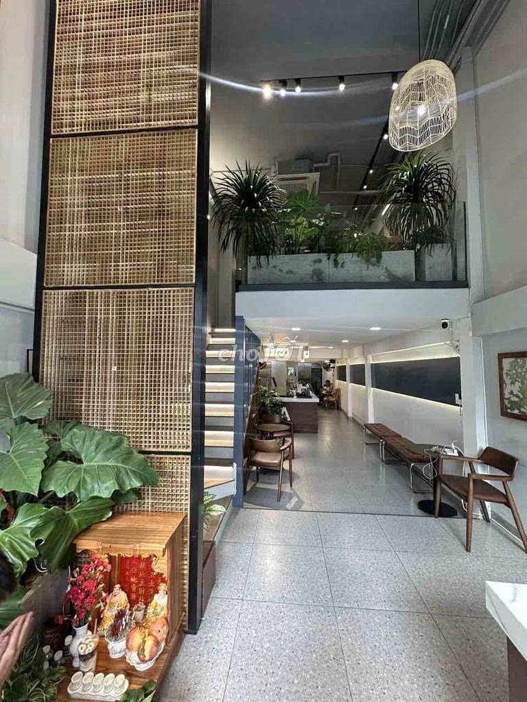 Rent a house 33 Nguyễn Gia Trí, qbt - 3 floors, 55 million