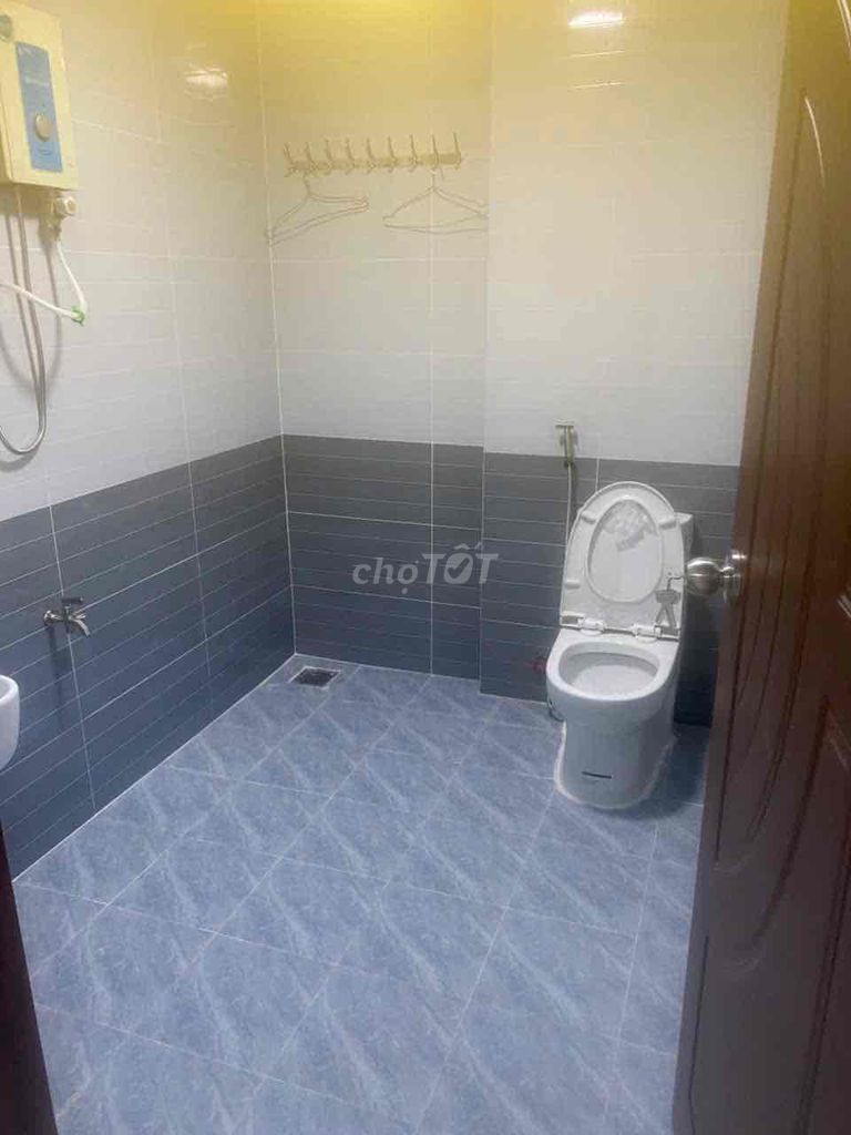 Rent Lã Xuân Oai 3 bedrooms. Two toilets ready. New house hot water.