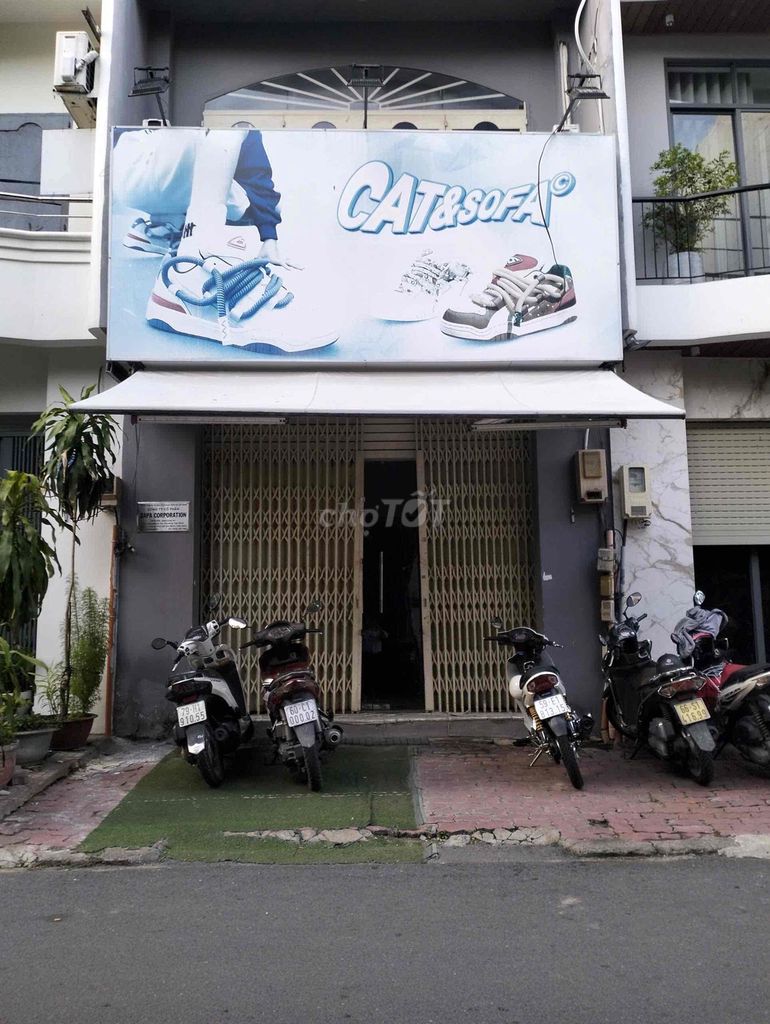 Trần Khánh Dư, front of business. One, only 41 million.