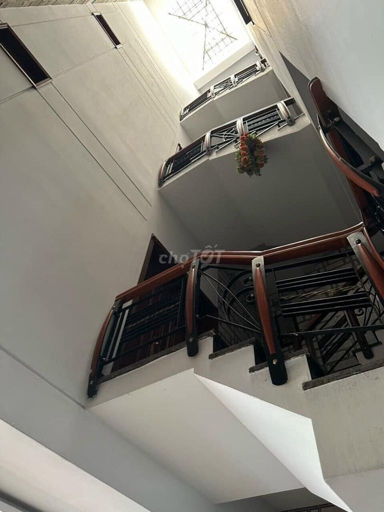The nice số 8 interior house, the Arrow, 6 x 21 meters, 3.5 pieces plus 40 million.