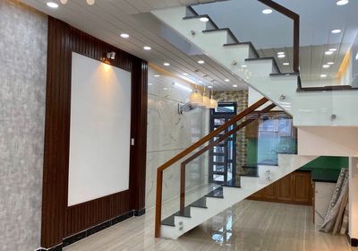 Renting an alleyhouse 163h/6 B Tô Hiến Thành, 1806 15, District 10 near the Long-Wolder.