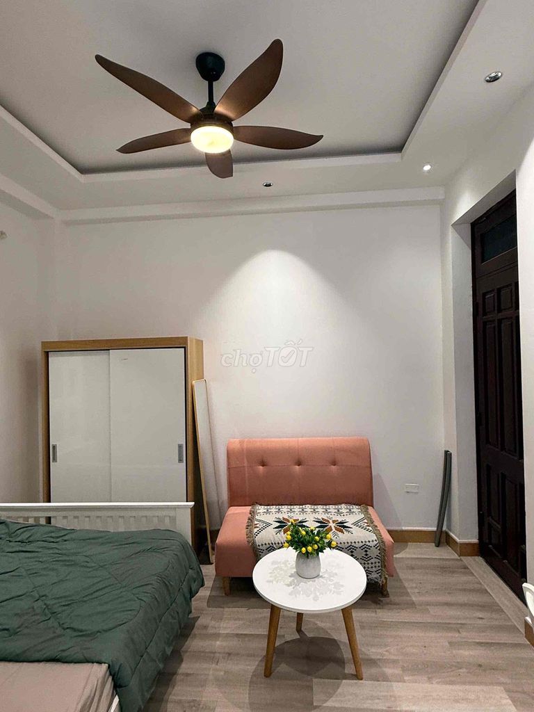 Room for Rent at Bà Lê Chân Tân Định District 1 near the Bridge, Mrs. Sun