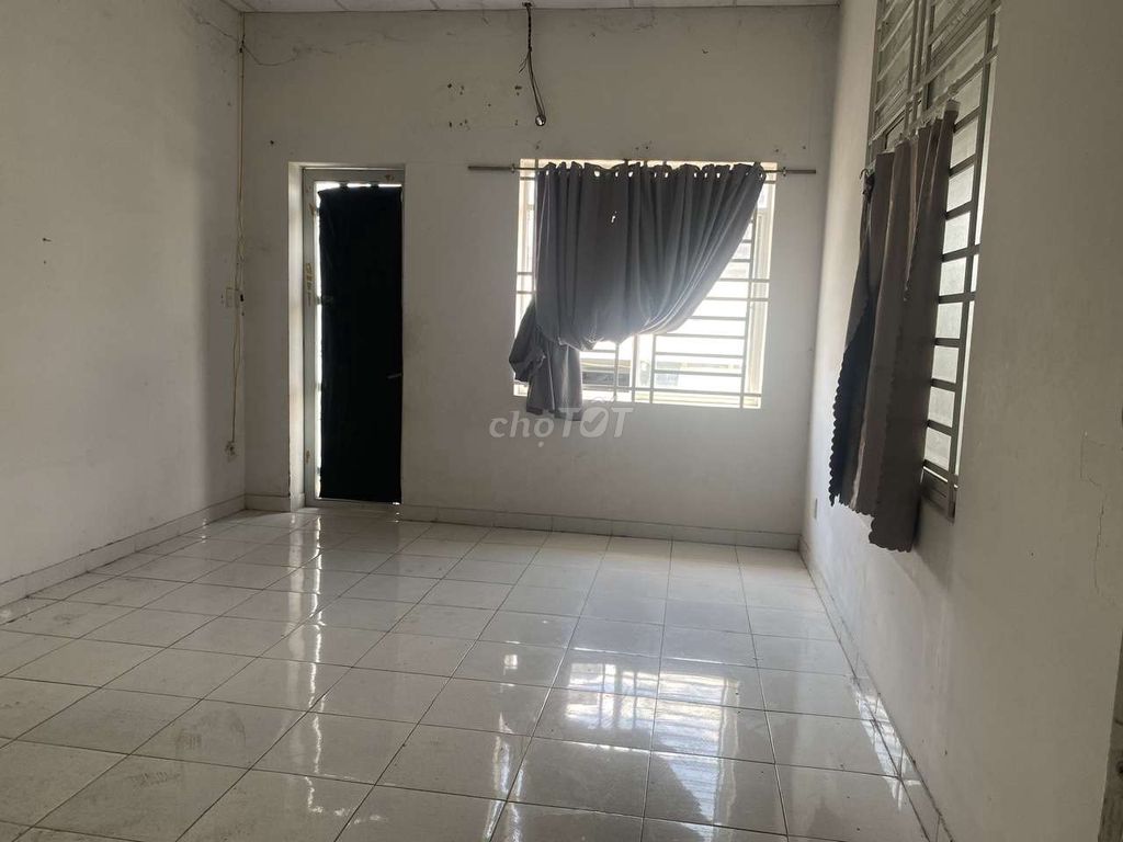 House 1 level 400 m - ql22, near the lead market, Xuân Thới Đông Hóc Môn