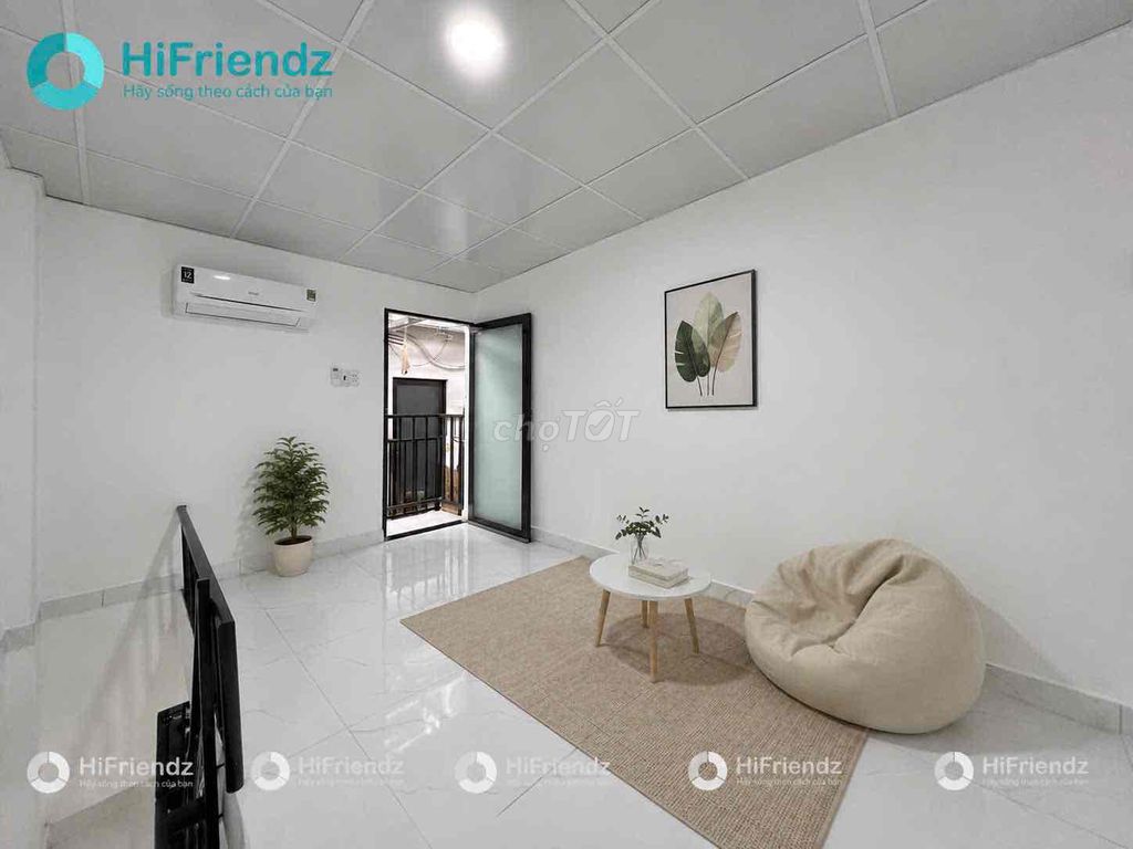 1 Land 1st floor balcony