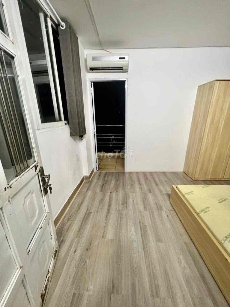 Two bedrooms. 40 meters. Nguyễn Hồng Đào Tân Bình!