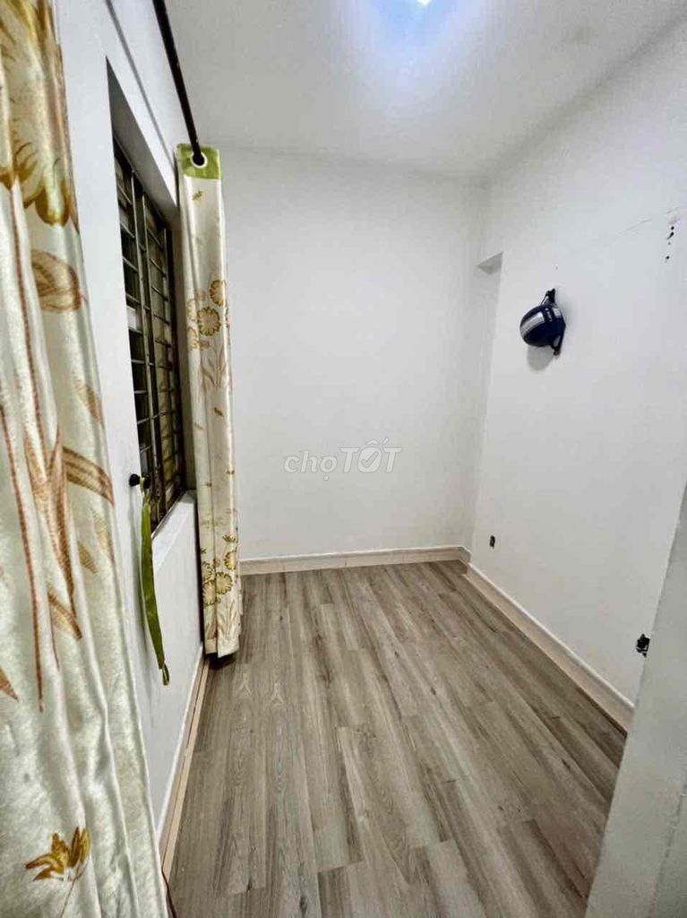 Two bedrooms. 40 meters. Nguyễn Hồng Đào Tân Bình!