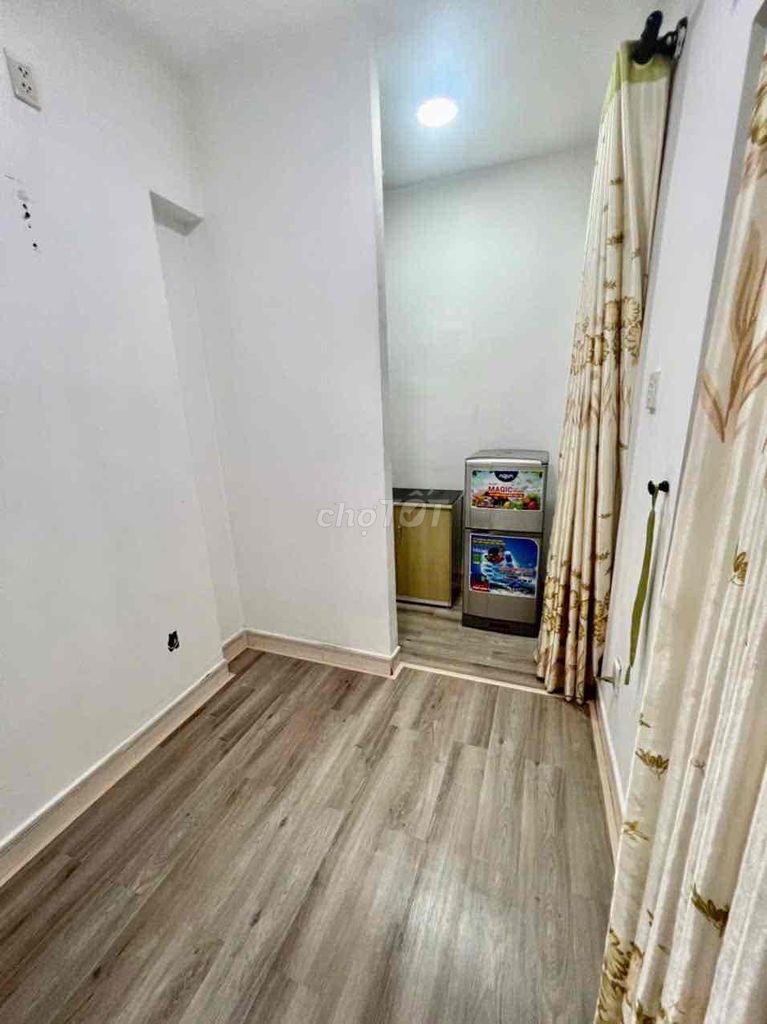 Two bedrooms. 40 meters. Nguyễn Hồng Đào Tân Bình!